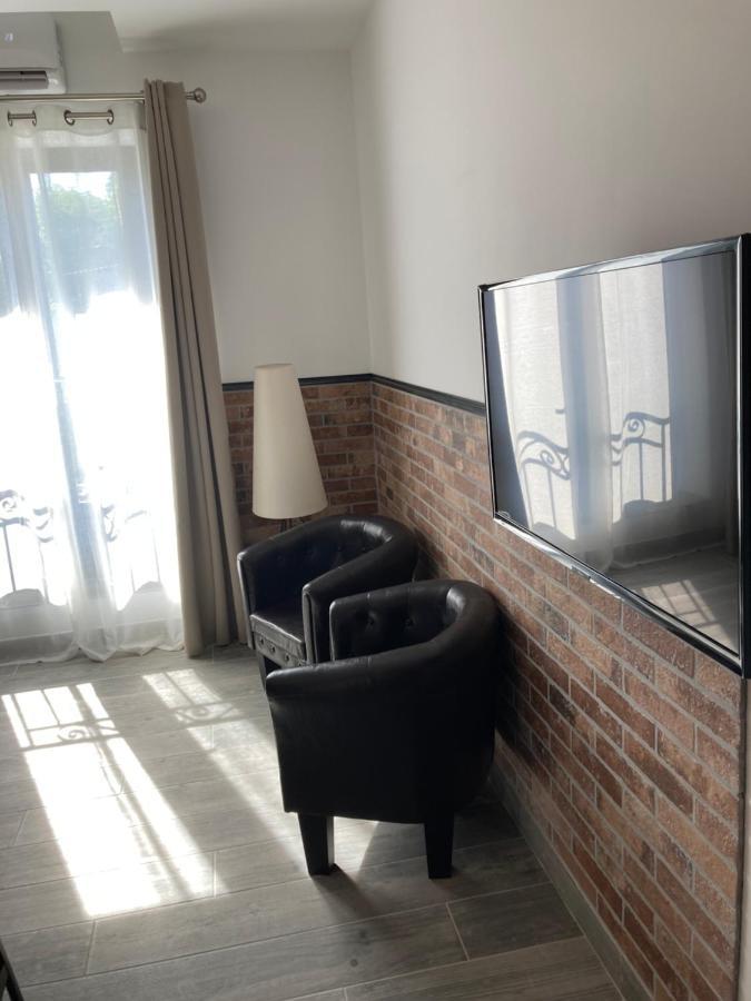 Апартаменти Les Lofts Л'Іль-сюр-ла-Сорг Екстер'єр фото