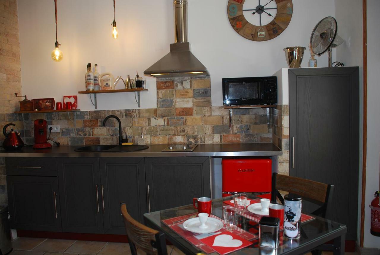 Апартаменти Les Lofts Л'Іль-сюр-ла-Сорг Екстер'єр фото